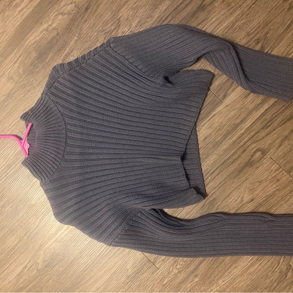 Beautiful Zara Cropped sweater - Picture 3 of 9